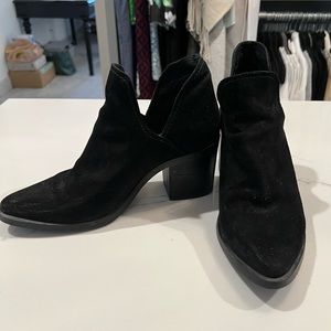 STEVE MADDEN Suede Heeled Bootie